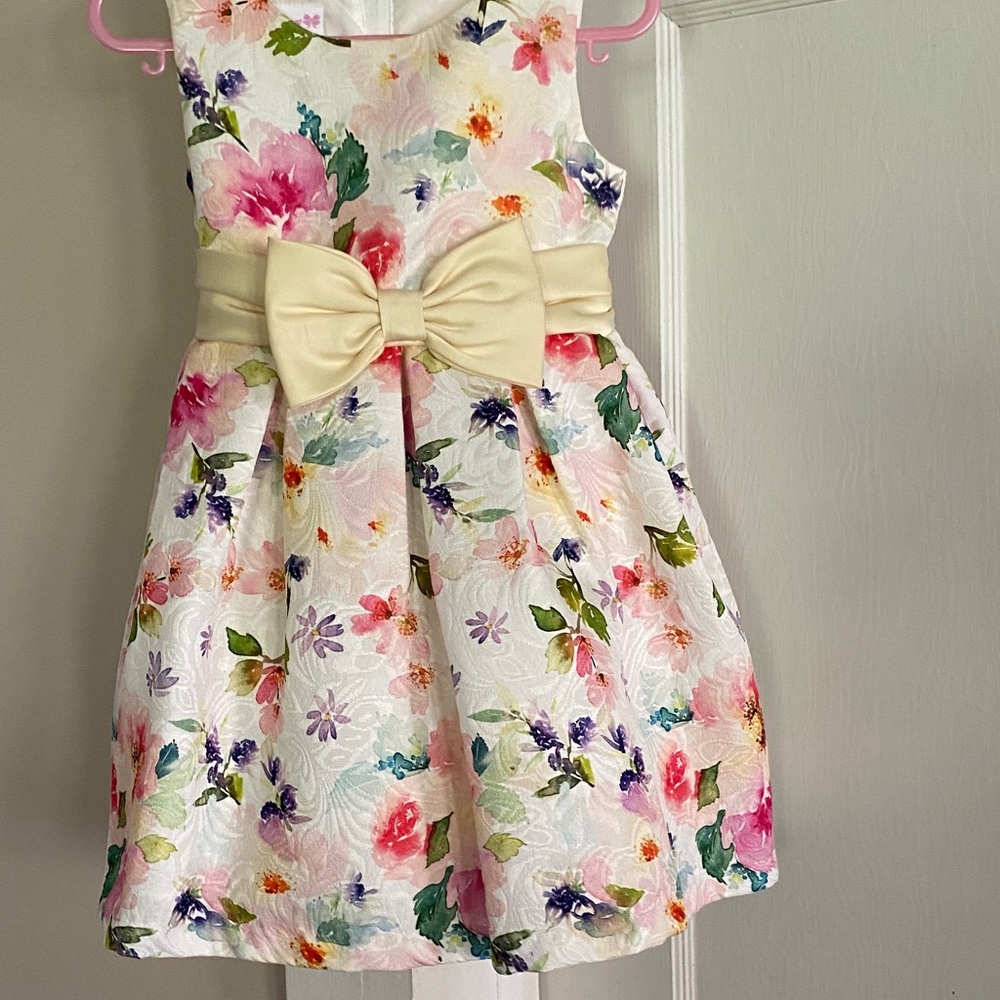 Little girls dress